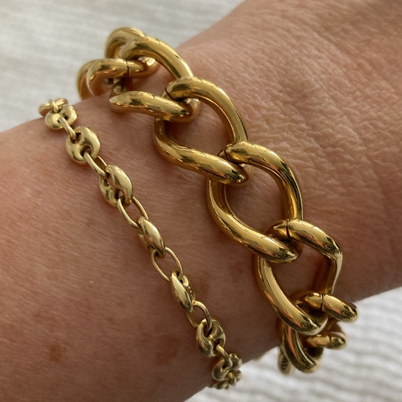 Monet gold bracelet large classic link great to make a charm bracelet - Picture 4 of 6